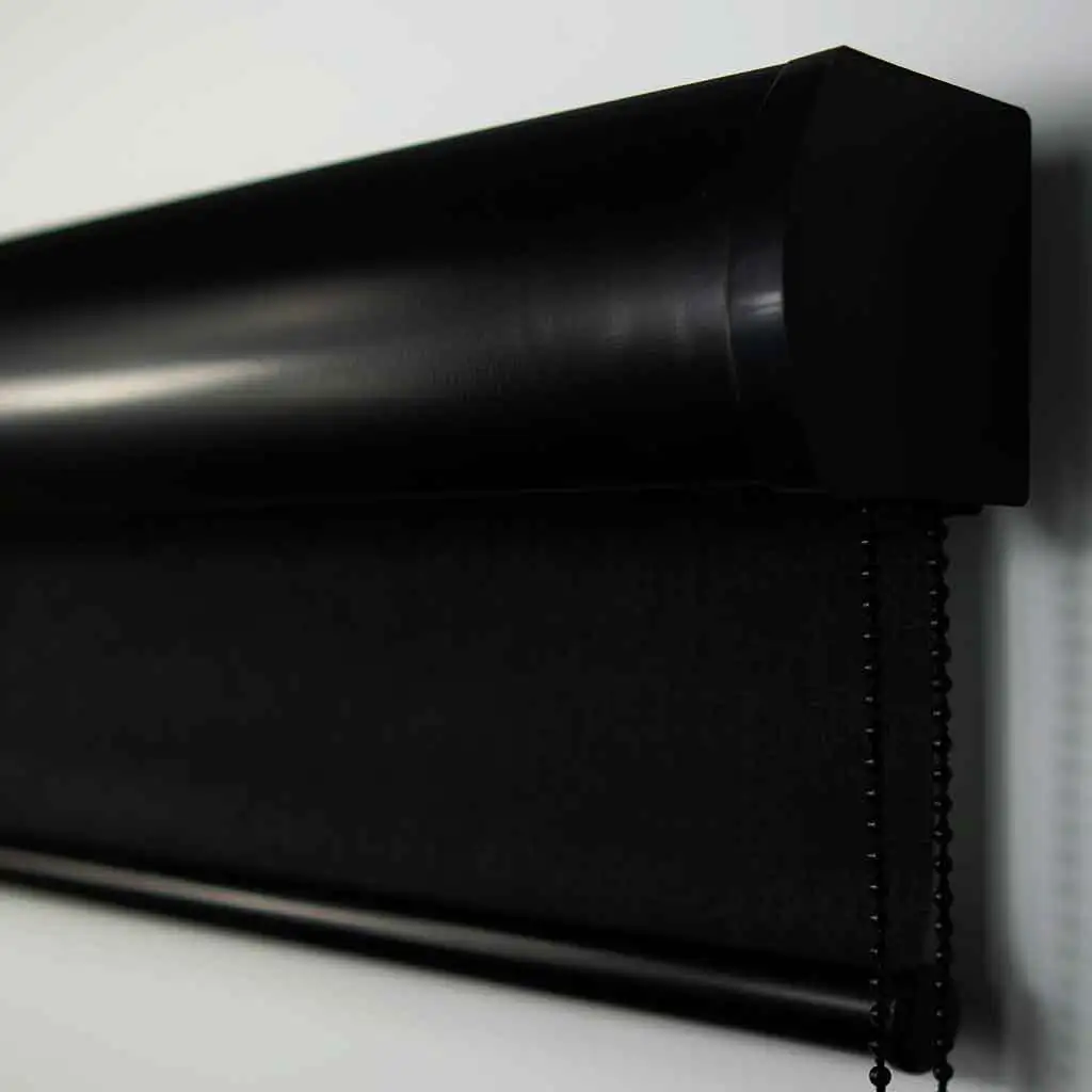 Persiana Rolo Blackout New York Preta m2